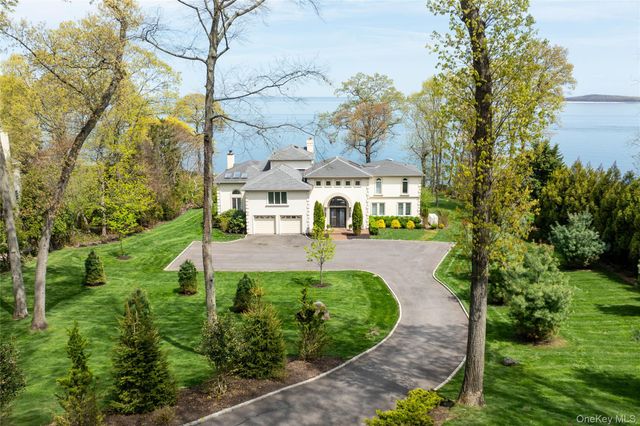17 Sea Crest Drive, Lloyd Neck, NY 11743
