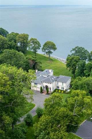 17 Sea Crest Drive, Lloyd Neck, NY 11743
