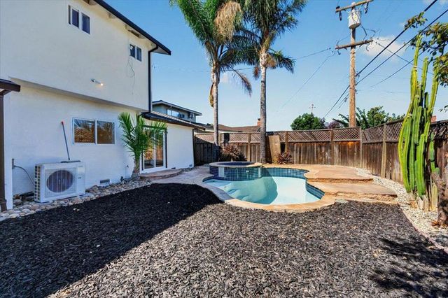 926 Radcliffe Drive, San Jose, CA 95117