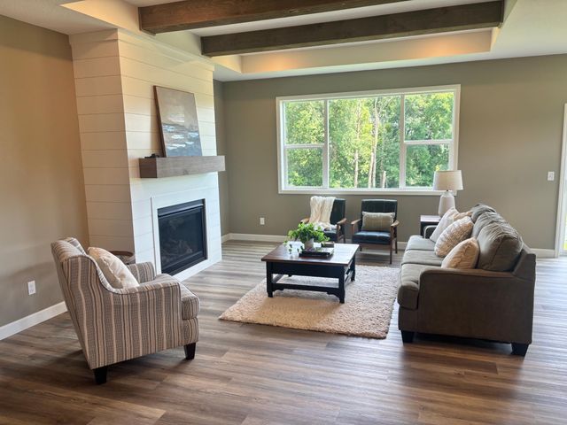 924 Yellowcrest Street SW, Delano, MN 55328