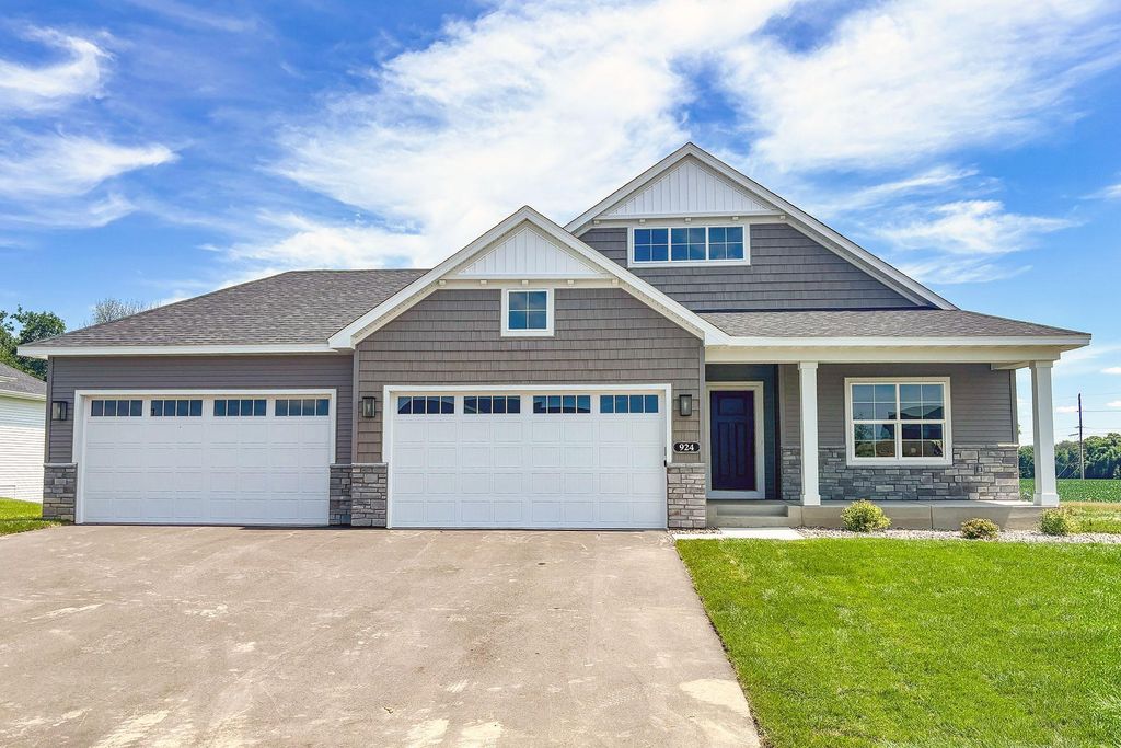 924 Yellowcrest Street SW, Delano, MN 55328
