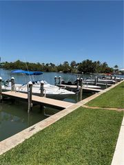 330 Kon Tiki DR D2, Naples, FL 34113