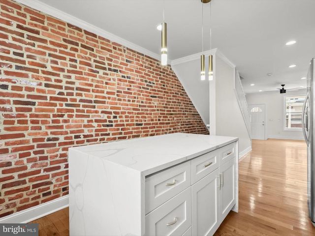 404 N ROBINSON ST, Baltimore, MD 21224