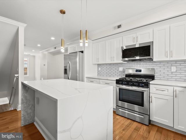 404 N ROBINSON ST, Baltimore, MD 21224