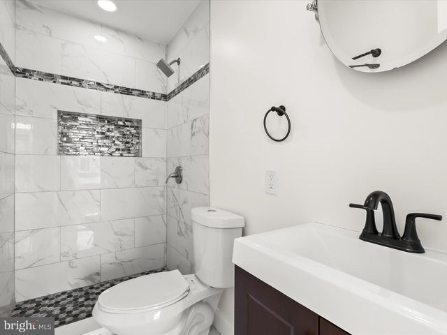 404 N ROBINSON ST, Baltimore, MD 21224