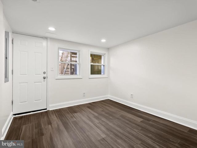 404 N ROBINSON ST, Baltimore, MD 21224