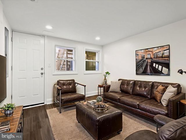 404 N ROBINSON ST, Baltimore, MD 21224