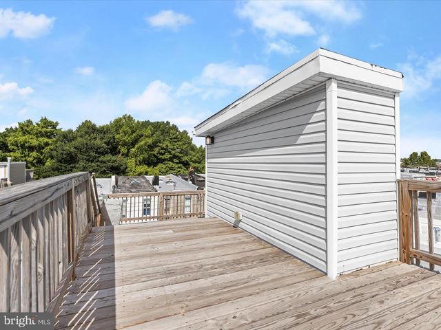 404 N ROBINSON ST, Baltimore, MD 21224