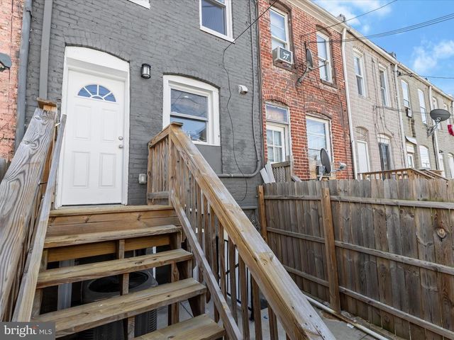 404 N ROBINSON ST, Baltimore, MD 21224