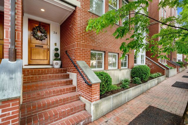 24 Porter Street, Portsmouth, NH 03801