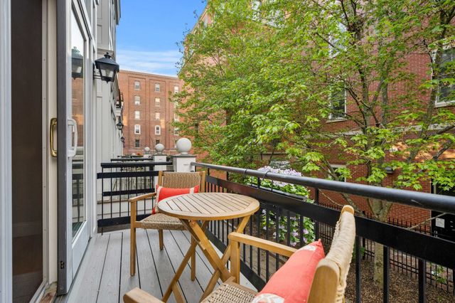 24 Porter Street, Portsmouth, NH 03801