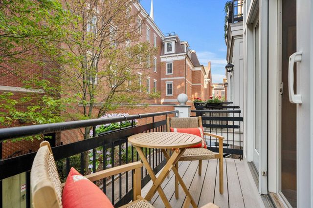 24 Porter Street, Portsmouth, NH 03801
