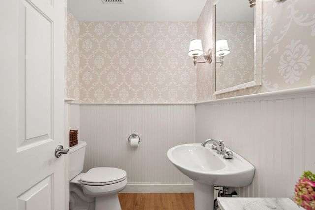 24 Porter Street, Portsmouth, NH 03801