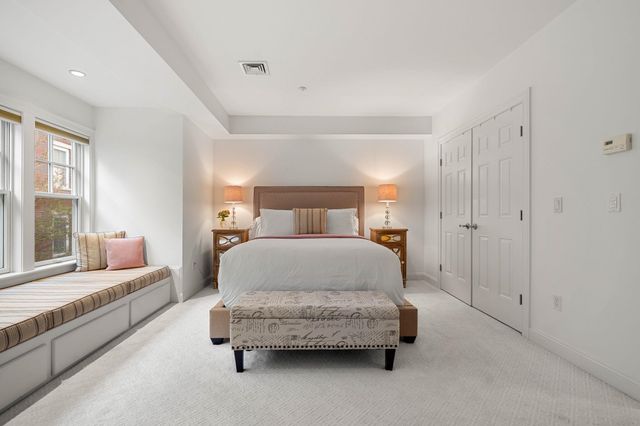 24 Porter Street, Portsmouth, NH 03801