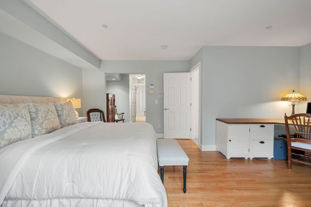 24 Porter Street, Portsmouth, NH 03801