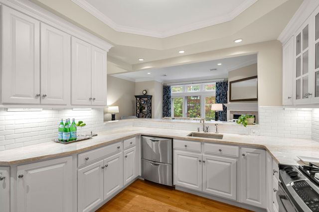 24 Porter Street, Portsmouth, NH 03801