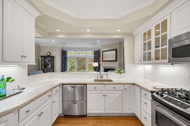 24 Porter Street, Portsmouth, NH 03801