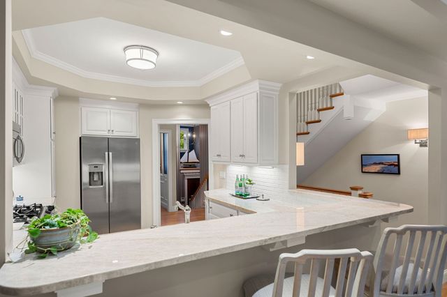 24 Porter Street, Portsmouth, NH 03801