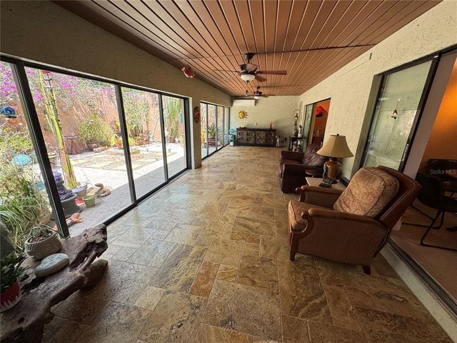 913 RED FOX ROAD, Altamonte Springs, FL 32714