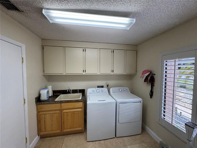 913 RED FOX ROAD, Altamonte Springs, FL 32714