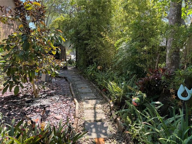 913 RED FOX ROAD, Altamonte Springs, FL 32714