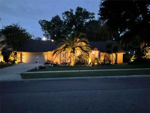 913 RED FOX ROAD, Altamonte Springs, FL 32714
