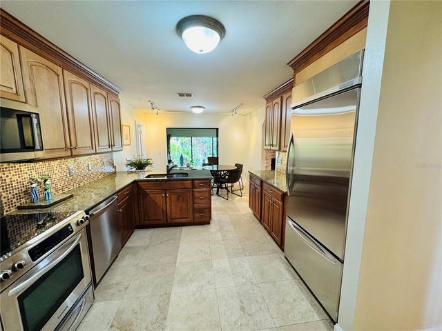 913 RED FOX ROAD, Altamonte Springs, FL 32714