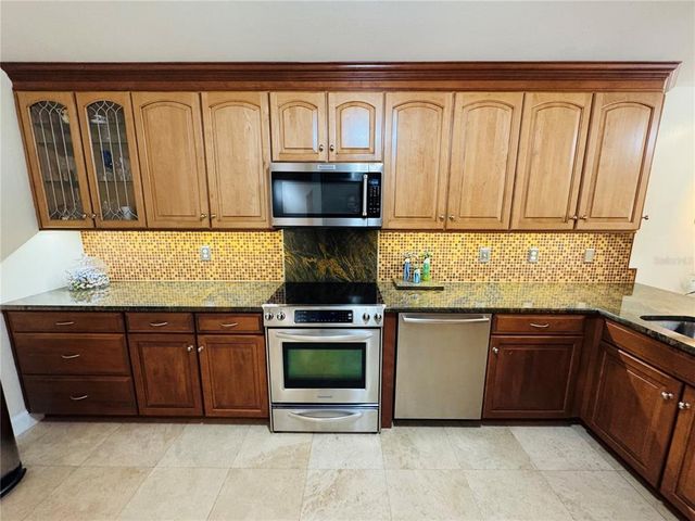 913 RED FOX ROAD, Altamonte Springs, FL 32714