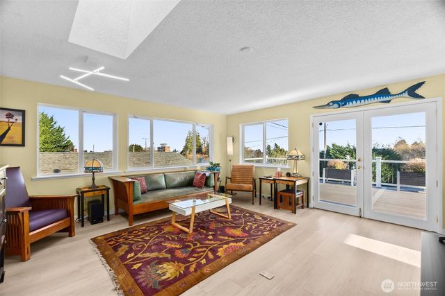 5335 Marian Drive NE, Olympia, WA 98516