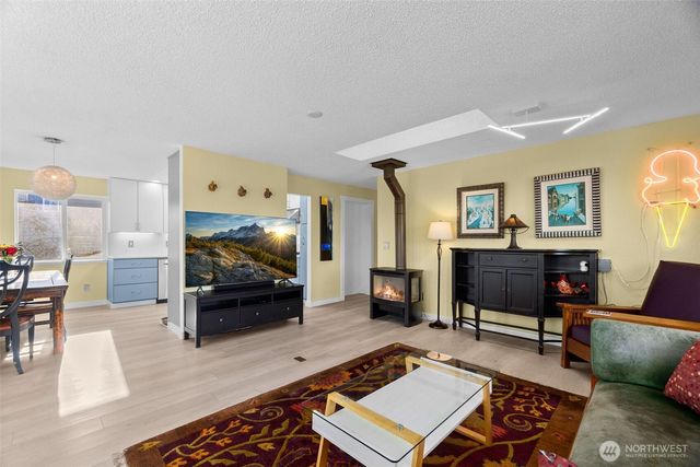 5335 Marian Drive NE, Olympia, WA 98516