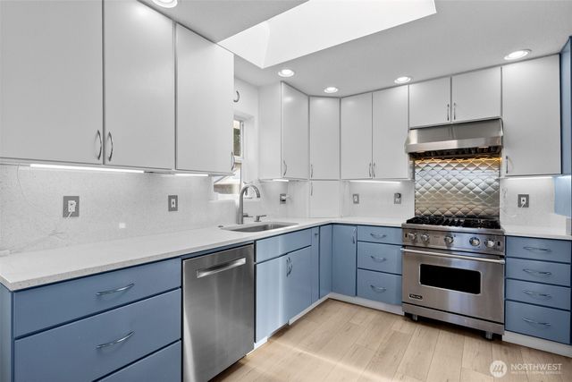 5335 Marian Drive NE, Olympia, WA 98516