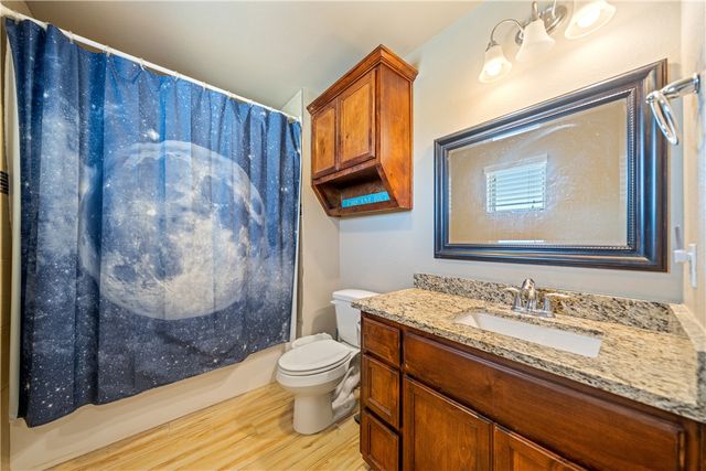 1825 Bay Landing Dr, Portland, TX 78374