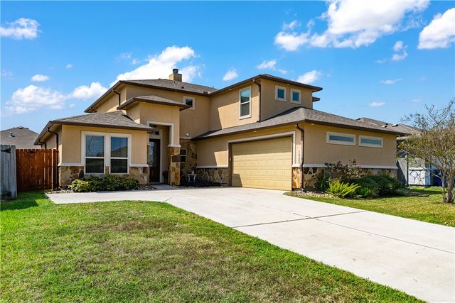 1825 Bay Landing Dr, Portland, TX 78374