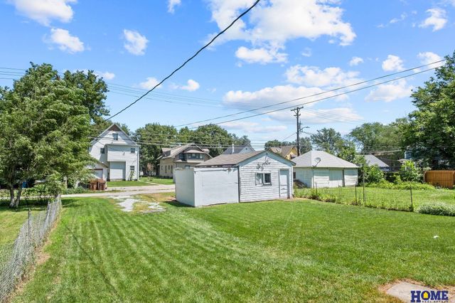 1220 Plum Street, Lincoln, NE 68502