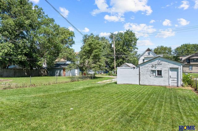 1220 Plum Street, Lincoln, NE 68502
