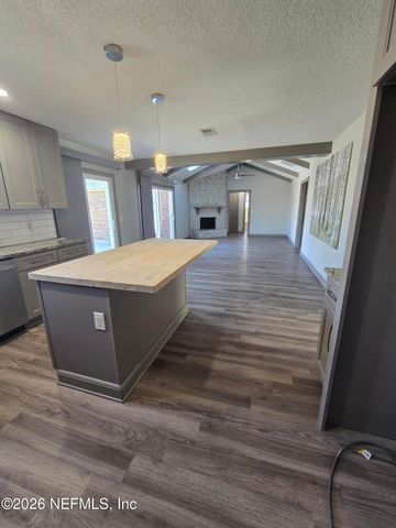 7239 WHITE BIRCH Drive, Jacksonville, FL 32277