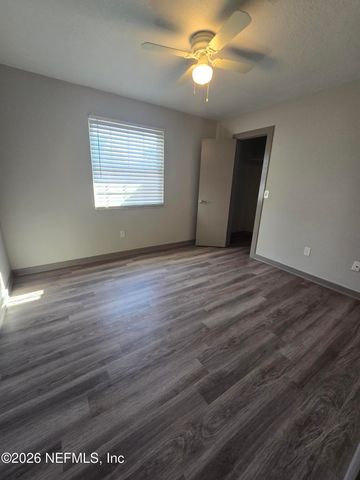 7239 WHITE BIRCH Drive, Jacksonville, FL 32277