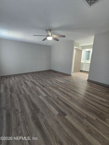 7239 WHITE BIRCH Drive, Jacksonville, FL 32277