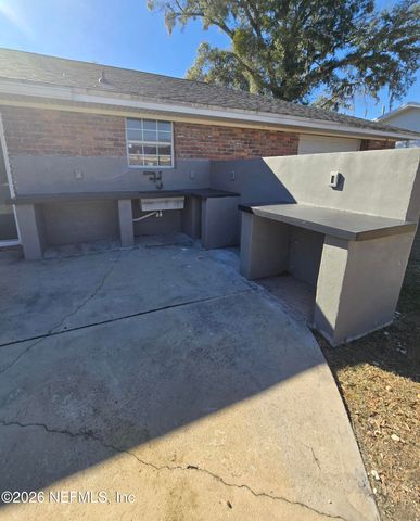 7239 WHITE BIRCH Drive, Jacksonville, FL 32277