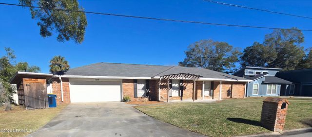 7239 WHITE BIRCH Drive, Jacksonville, FL 32277