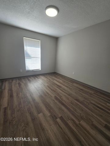 7239 WHITE BIRCH Drive, Jacksonville, FL 32277