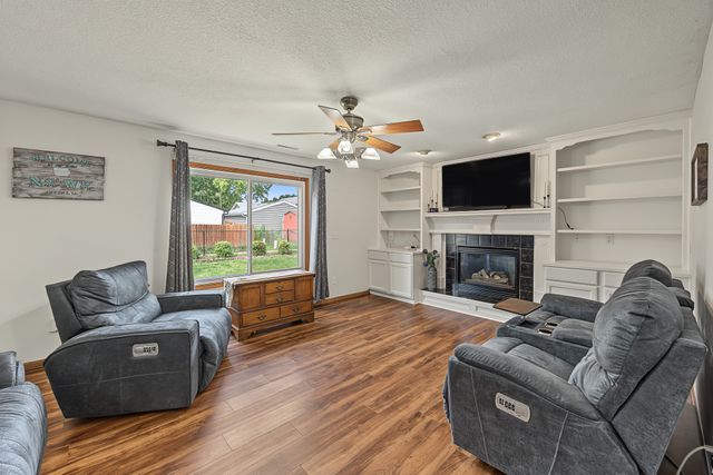 510 NW Bayberry Court, Ankeny, IA 50023