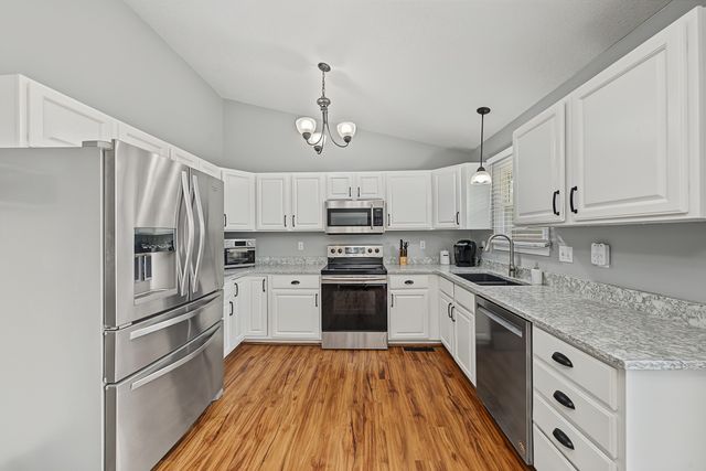 510 NW Bayberry Court, Ankeny, IA 50023