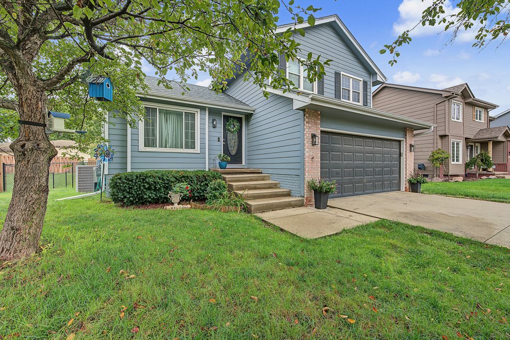 510 NW Bayberry Court, Ankeny, IA 50023