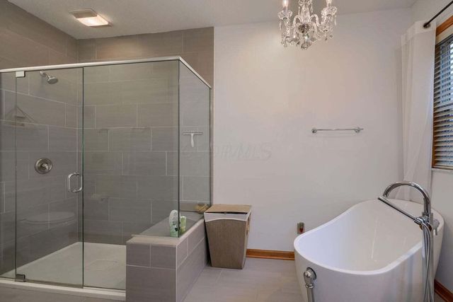 680 Covered Bridge Drive, Delaware, OH 43015