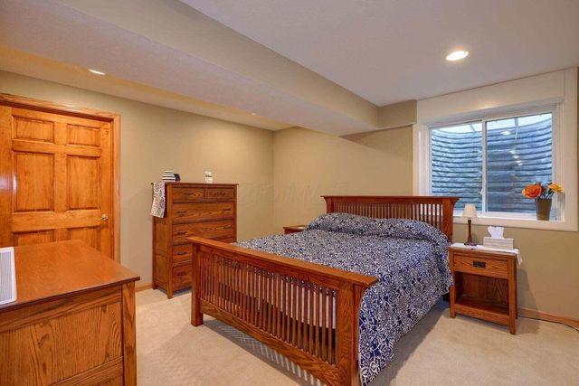 680 Covered Bridge Drive, Delaware, OH 43015