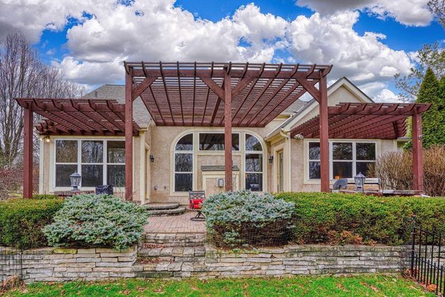 680 Covered Bridge Drive, Delaware, OH 43015