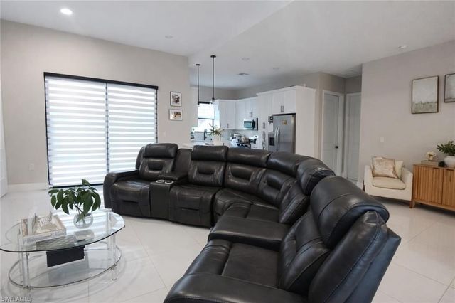 3208 31st ST W, Lehigh Acres, FL 33971