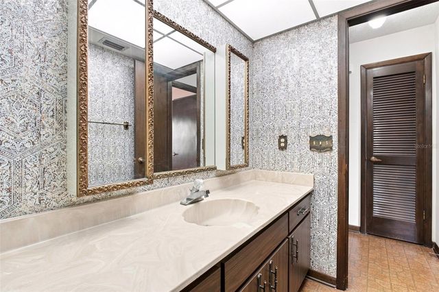 15301 LAKE MAURINE DRIVE, Odessa, FL 33556