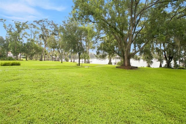 15301 LAKE MAURINE DRIVE, Odessa, FL 33556